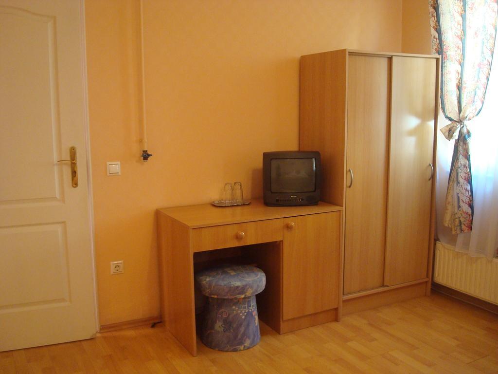 Hotel Arany Trofea Eger Exterior foto